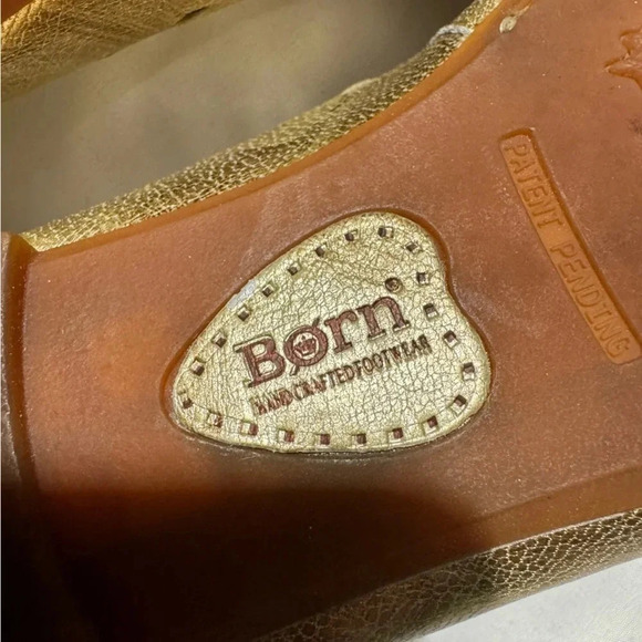 Born Handcrafted Loafers  Leather Gold Comfortable Size 5 1/2 - Picture 10 of 10